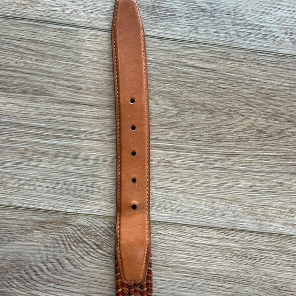 Orvis Men's Brown and Tan Leather Belt - Picture 4 of 5